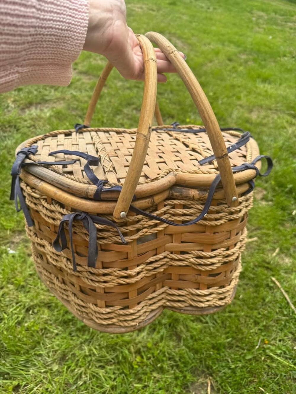 Heart Shaped Woven Wicker Picnic Basket